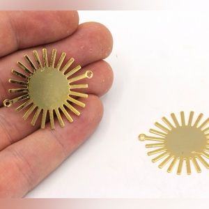 24k Shiny Gold Plated Sun Charm, Sunny Pendant, Gold Sunny Charm, Gold Findings